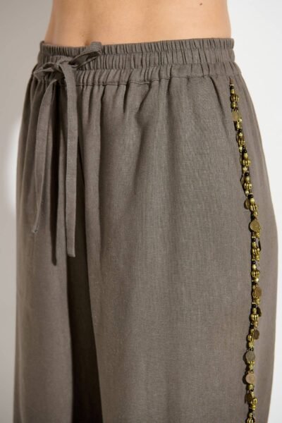 Alternative view of Calça Pantacourt Esmeralda Medalhas Cinza