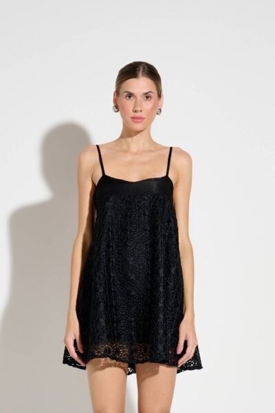 Vestido Curto Renda Lumiere Preto