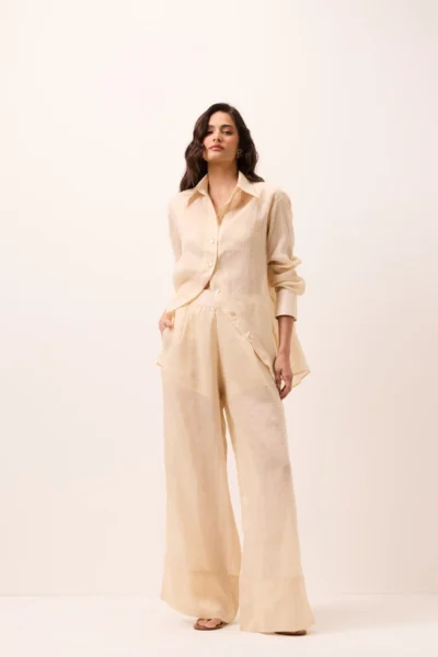 Alternative view of Camisa Pétala Rami Amarelo Manteiga