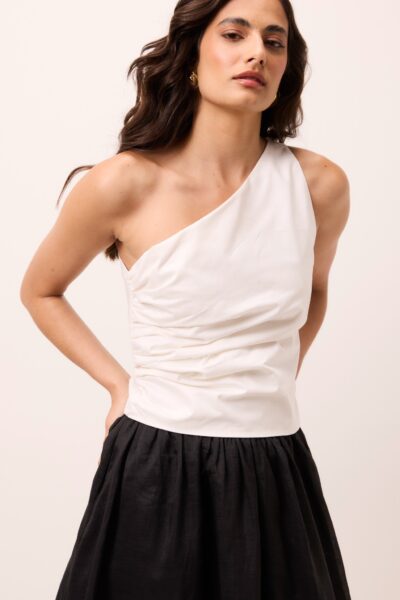 Blusa Alfaiataria Um Ombro Só Off White