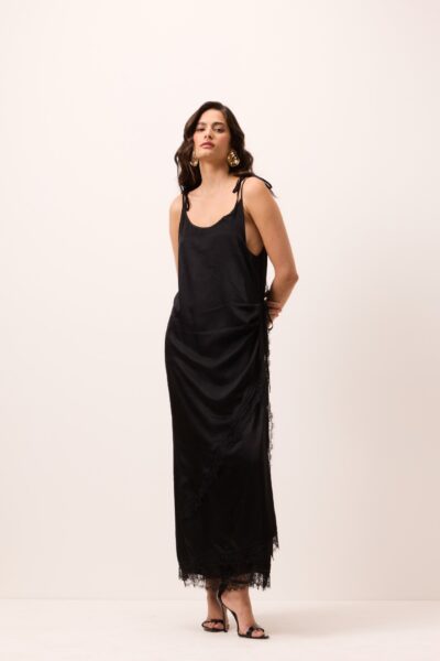 Vestido Midi Luna Preto