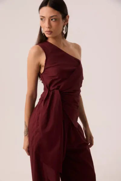 Blusa Assimétrica Laço Tricoline Vinho