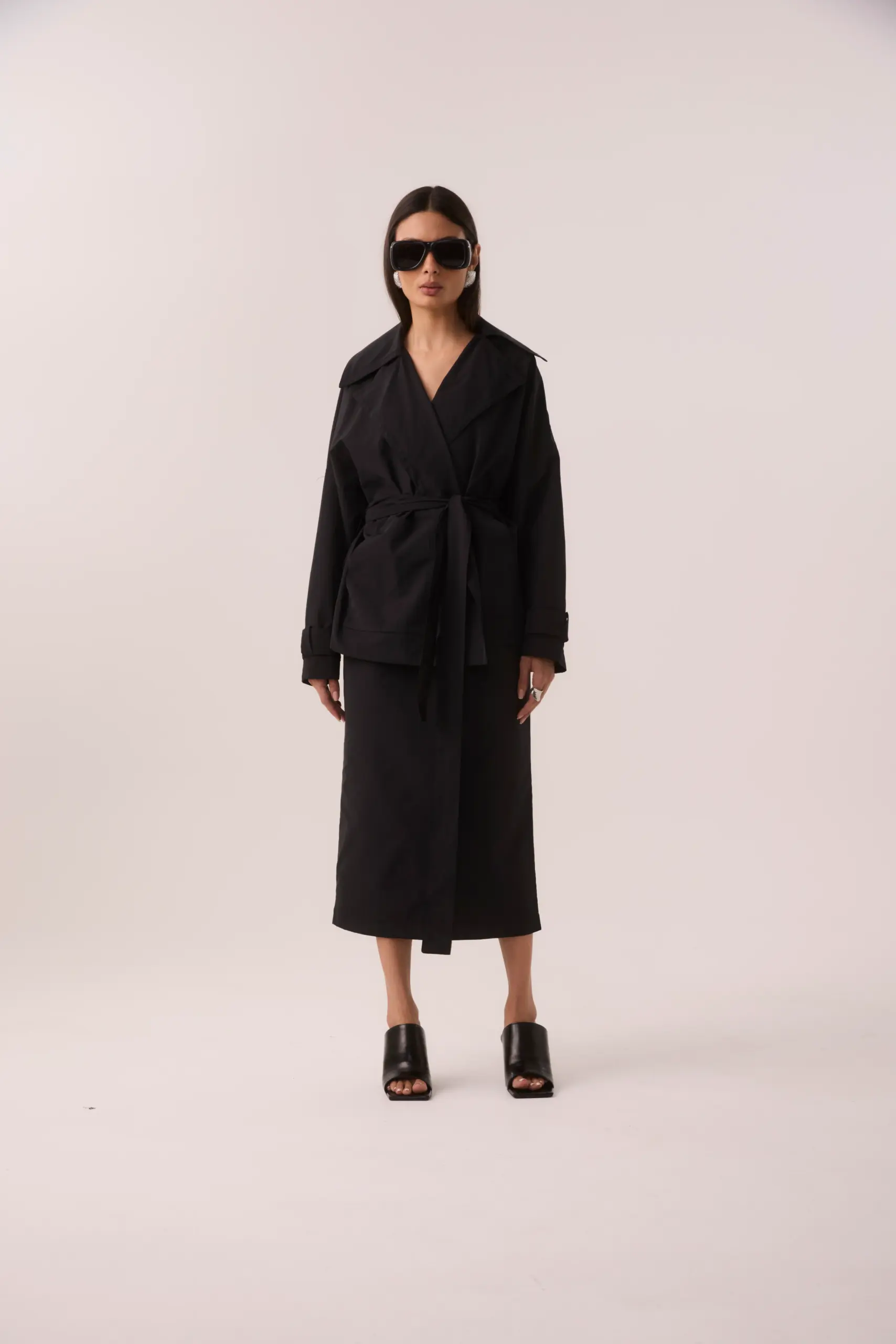 Casaco Trenchcoat Curto Corta Vento Preto - Imagem 2